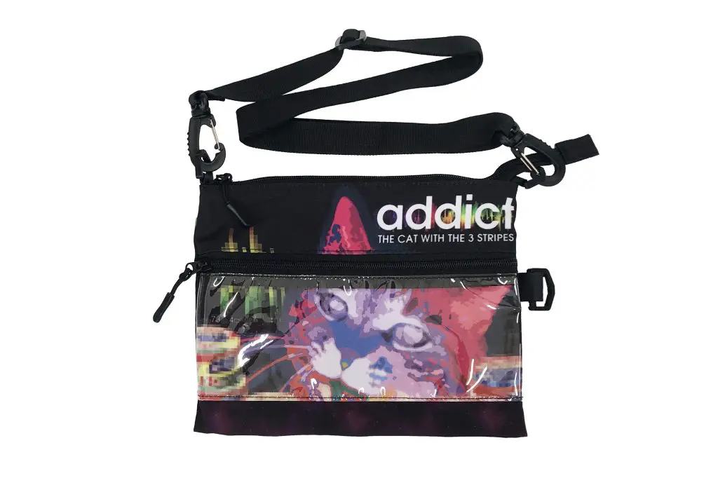 サコッシュの評価　電脳音楽塾　DJ-INAオフィシャルグッズ addict